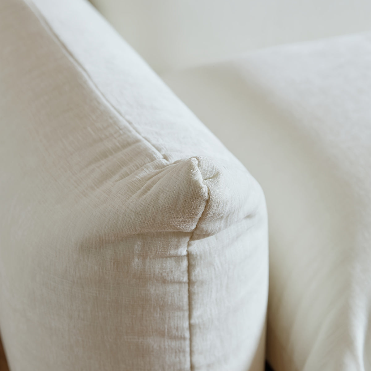 Modern Chenille Loveseat Mid-Century Modern Chenille Loveseat | Upholstered Beige Sofa for Living Room, Apartment, Office