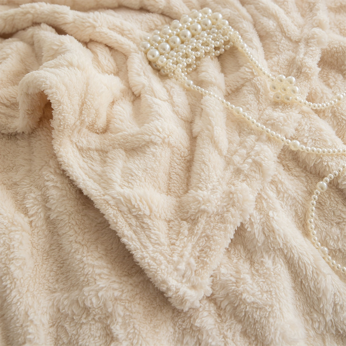 Ultra-Soft Diamond Jacquard Brushed Fleece - Cozy, Thick Plush With 3D Design | Versatile For Bed, Couch, Travel | Machine Washable | All-Season Comfort, Air Conditioning, Flannel, Multifunctional